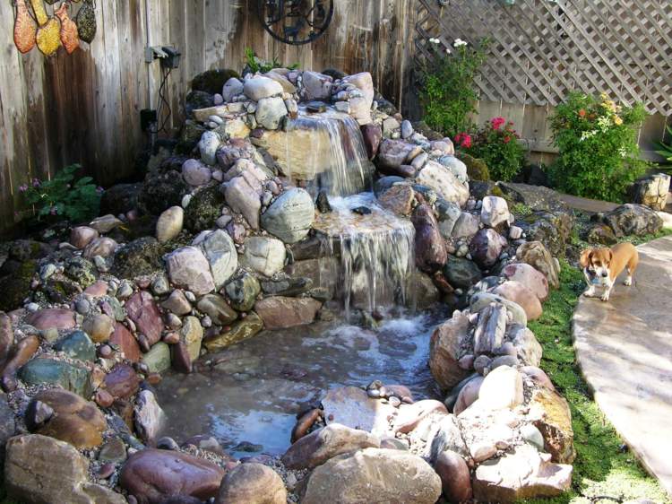 fontaine jardin en pierre