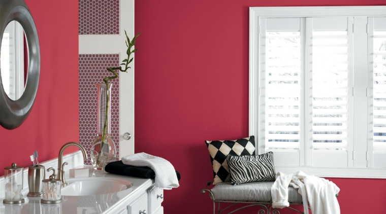 salle de bain rose noir blanc design accorder couleurs 