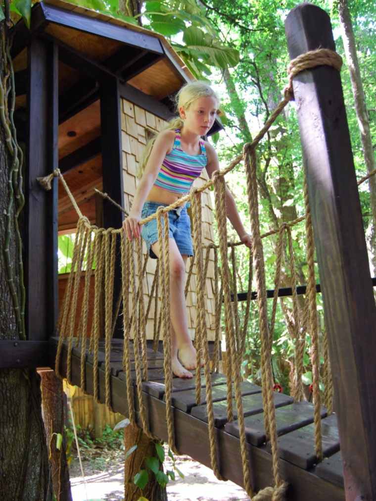 cabane de jardin pour enfant en bois idée pont bois