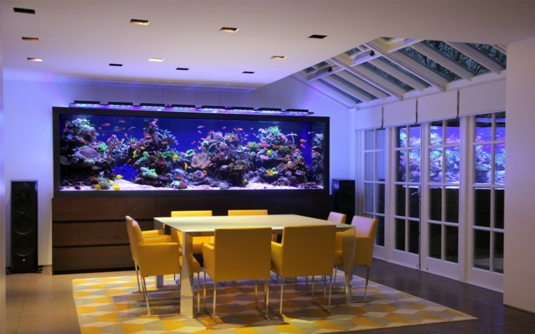 meuble aquarium salle à manger conemoraine