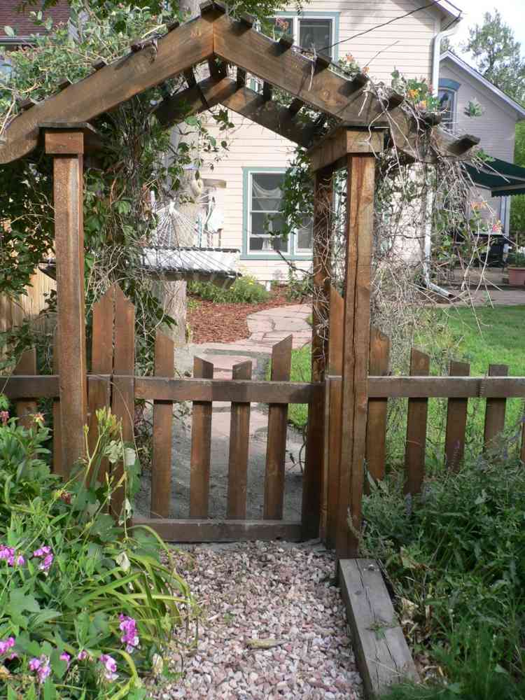 portail jardin design bois