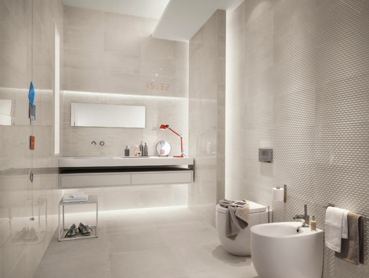 idée carrelage salle de bain aménagement blanc design toilettes 