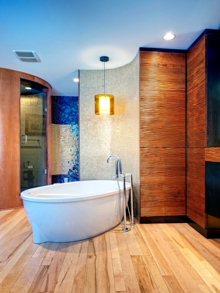 salle de bain design moderne baignoire déco 