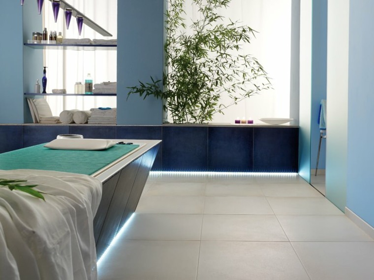 idée carrelage salle de bain bleu vert design salle de bain idée aménagement déco végétale plante design moderne