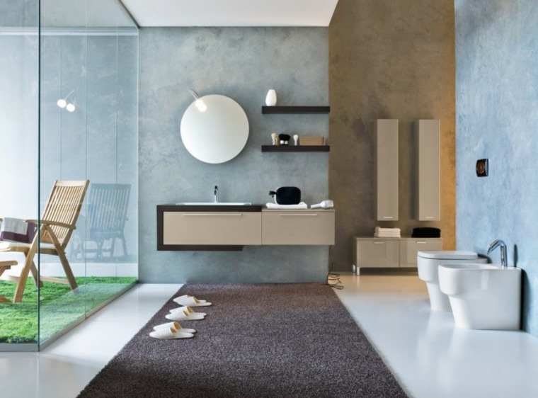 aménager salle de bain design miroir tapis de sol bois meuble peinture carrelage salle de bain