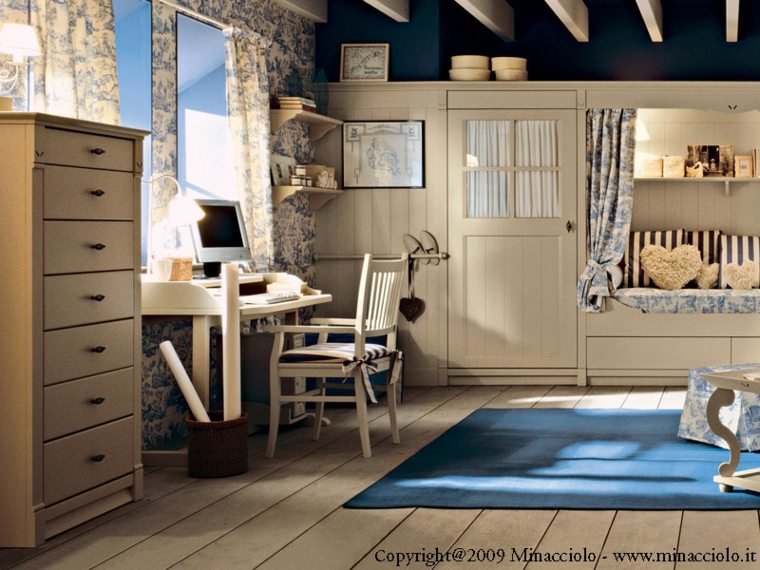 mobilier chambre enfant idée aménagement tapis de sol bleu chaise bois placard moderne