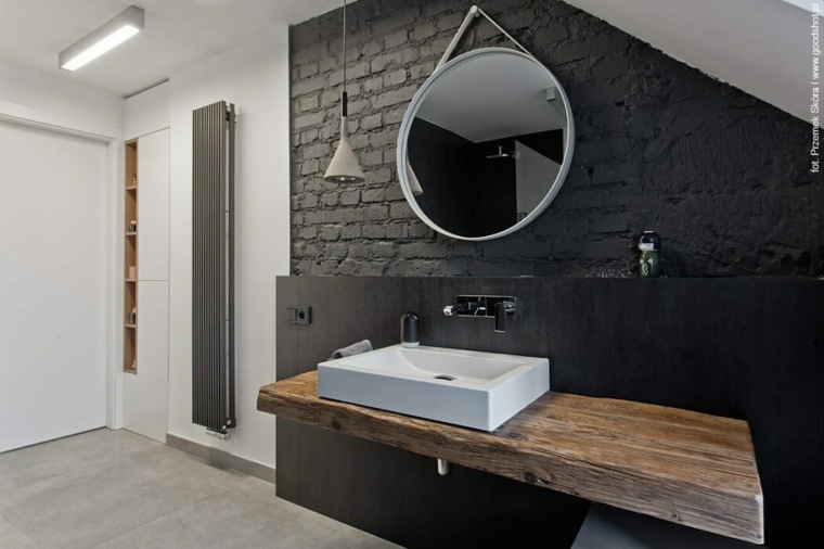 salle de bain déco idée aménagement original miroir évier luminaire suspendu