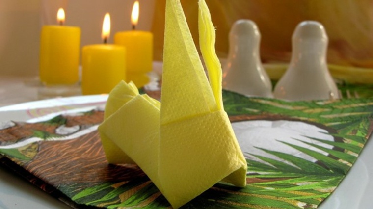 tutoriel pliage serviettes papier idée decoration table printemps