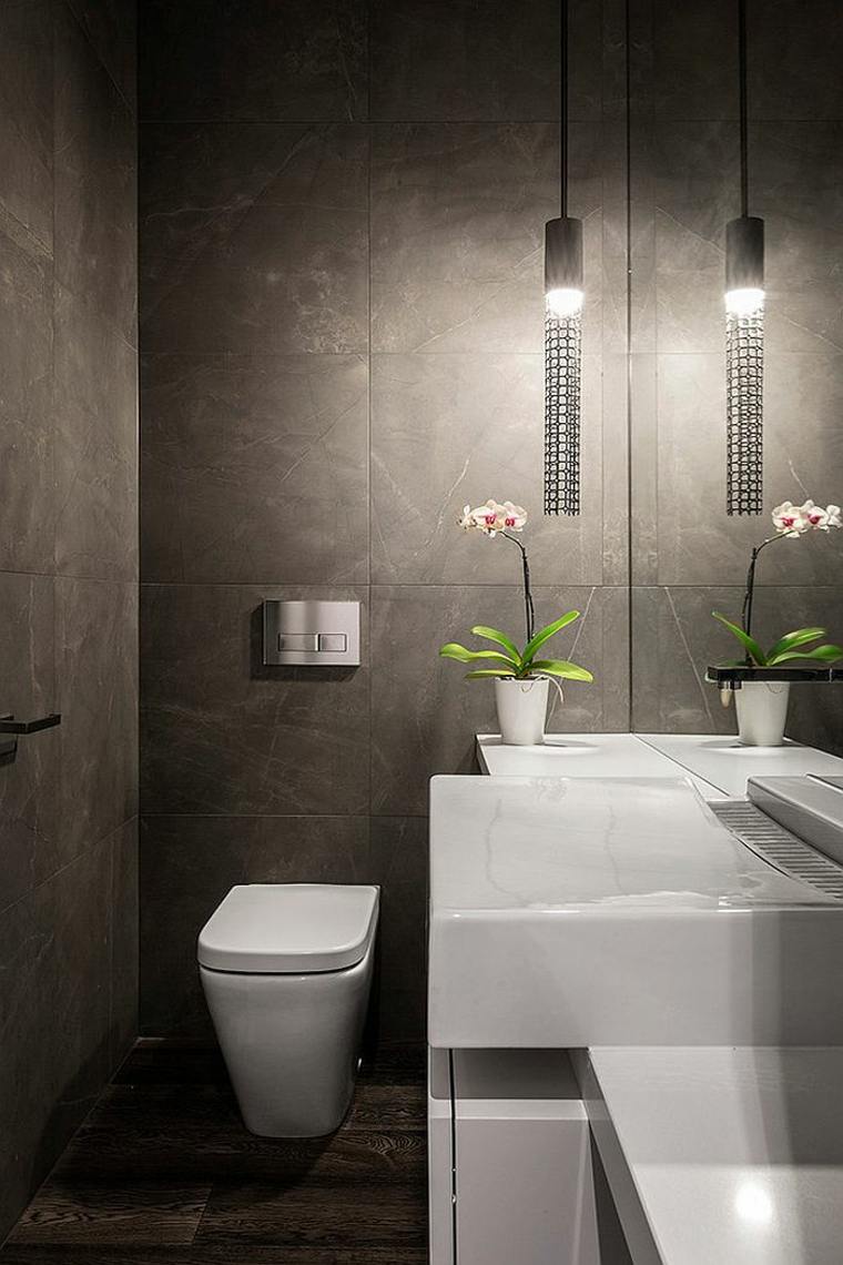 idée déco toilettes intérieur gris pot de fleurs luminaire suspendu 