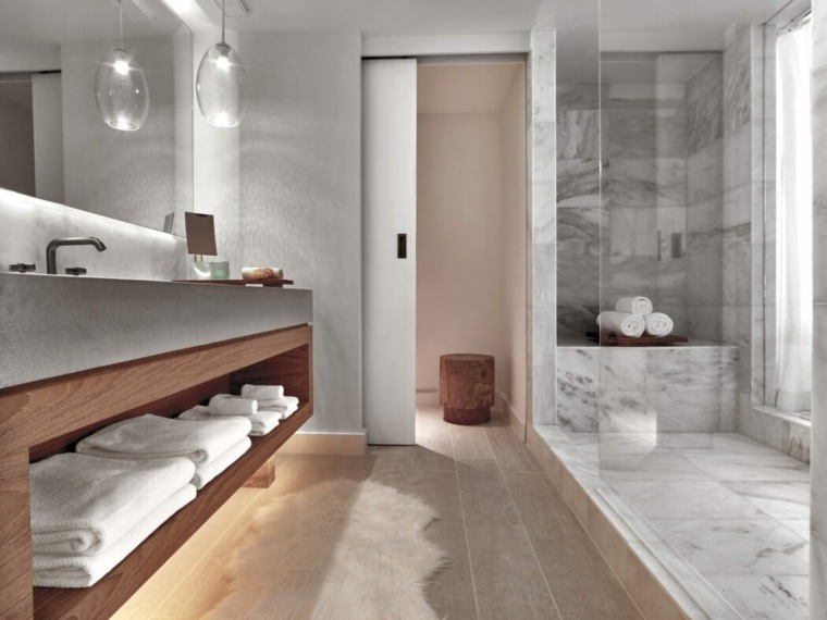 salle de bain maison hôtel bois marbre luxe beach-meyer-davis-studio salle de bain contemporaine 