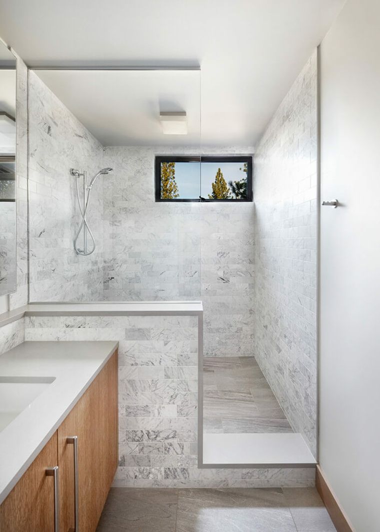 intérieur salle de bain moderne cabine de douche évier fenêtre 