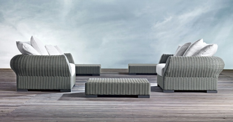 canapés et chaises en gris déco terrasse