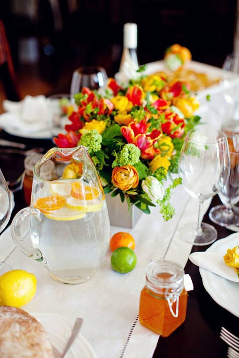 décoration de table avec fleurs bouquet idée originale 
