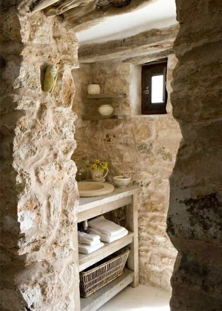 petite salle de bain pierre idée évier moderne étgères bois design