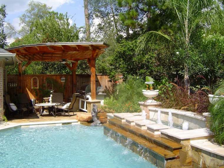 décoration piscine petits salons de jardins en bois