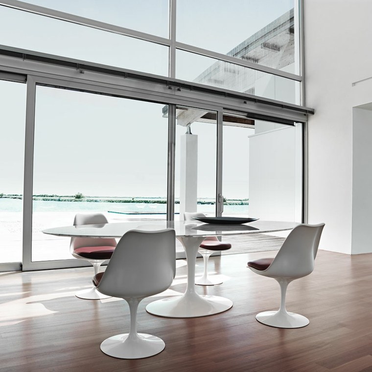 intérieur moderne salle à manger chaise blanche design muuto