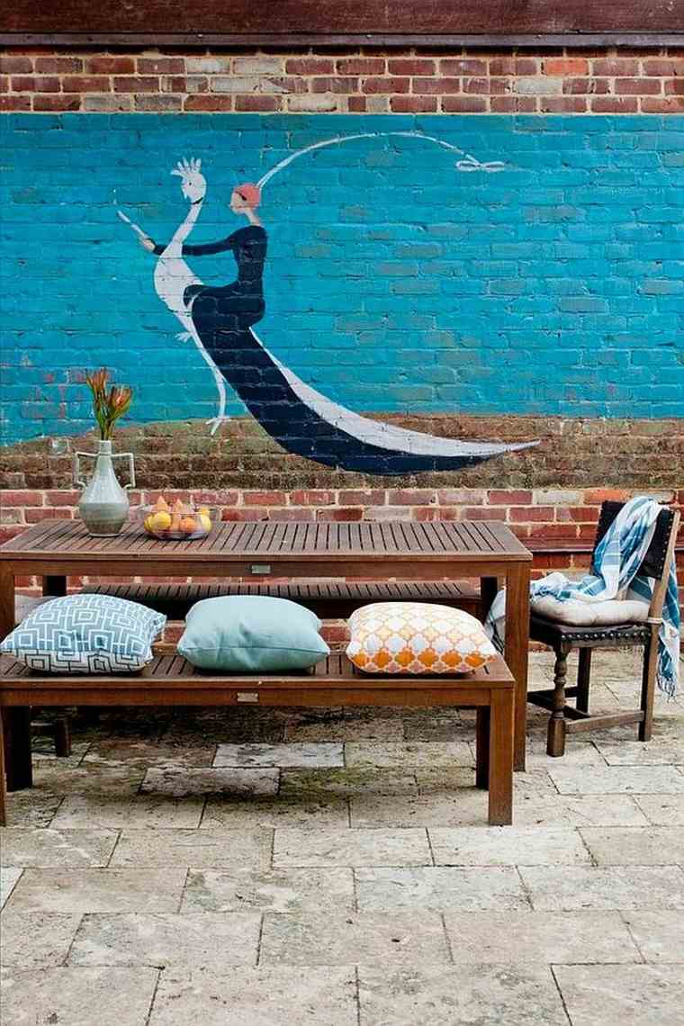 Décoration mur extérieur moderne art salon de jardin table de jardin bois 
