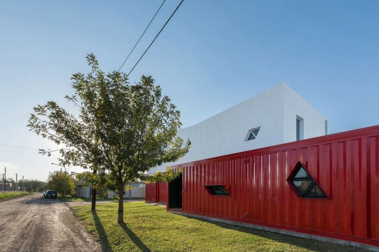 déco maison moderne façade rouge
