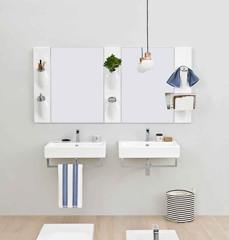 déco toilette style minimaliste idée luminaire suspendu design serviette blanche bleue