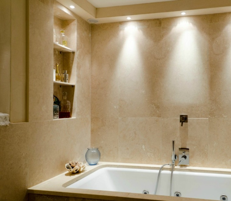 comment décorer salle de bain en pierre de travertin