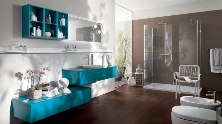 décoration wc idée meuble en bois bleu étagères parquet bois cabine de douche