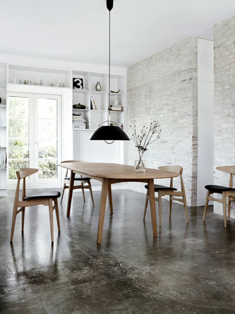 aménagement salle à manger bois chaise en bois luminaire suspendue fleurs design idée 