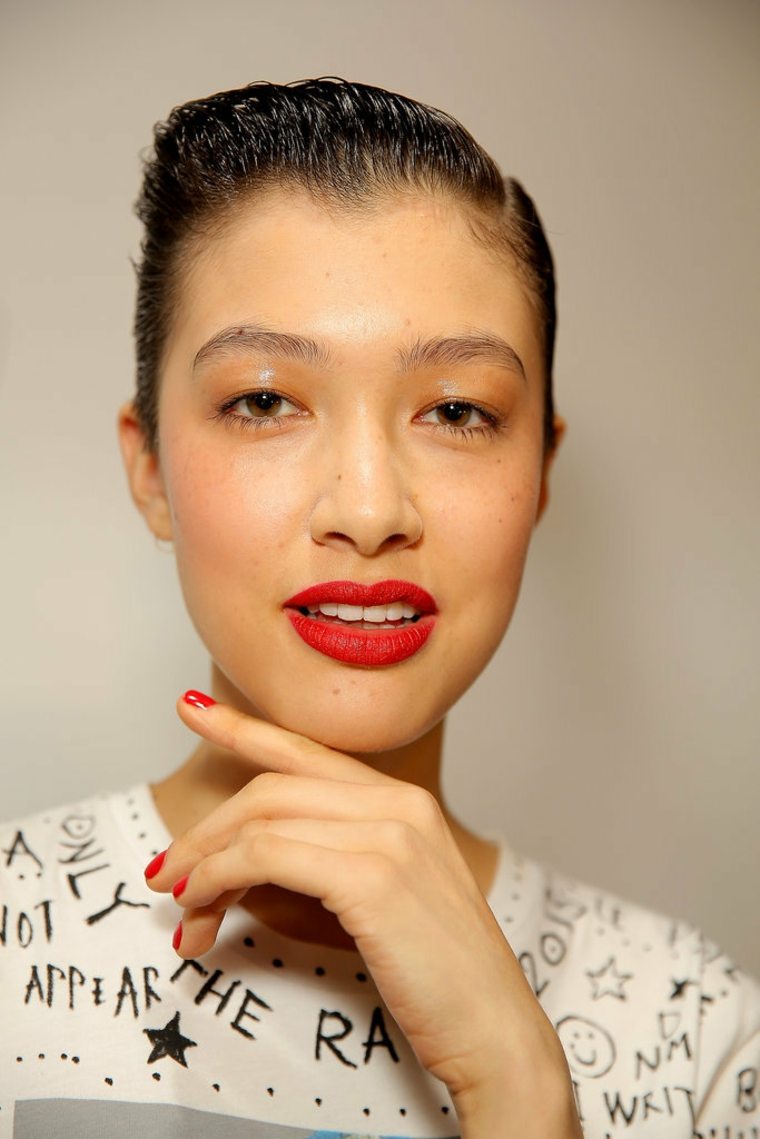 tendance ongles 2015 femme rouge à lèvres 