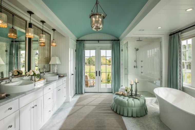 salle de bain romantique bleu blanc