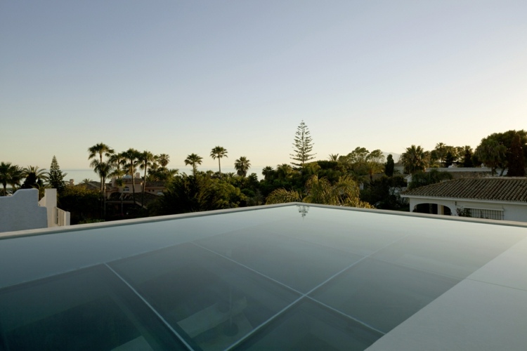 terrasse avec piscine deco minimaliste
