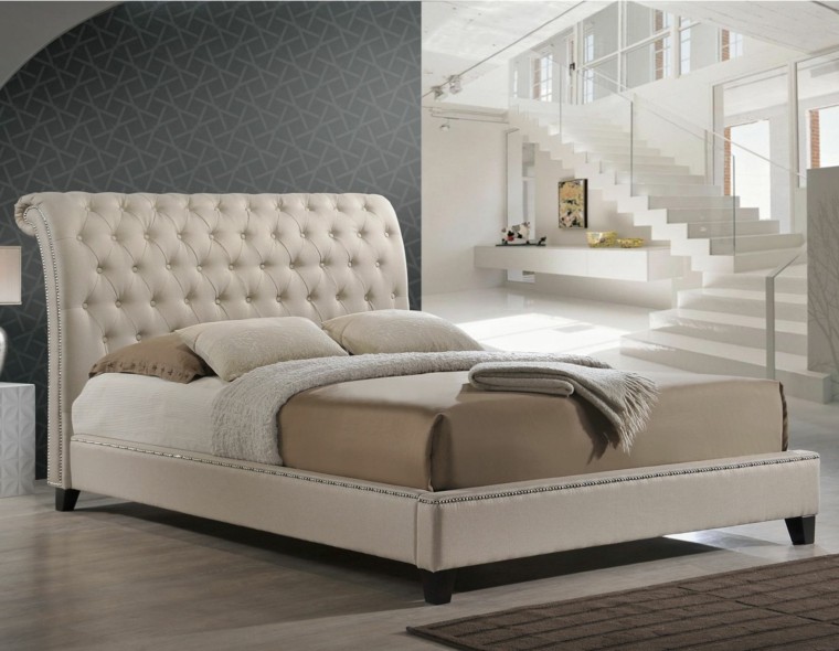 tetes de lits blancs aménagement chambre style contemporain