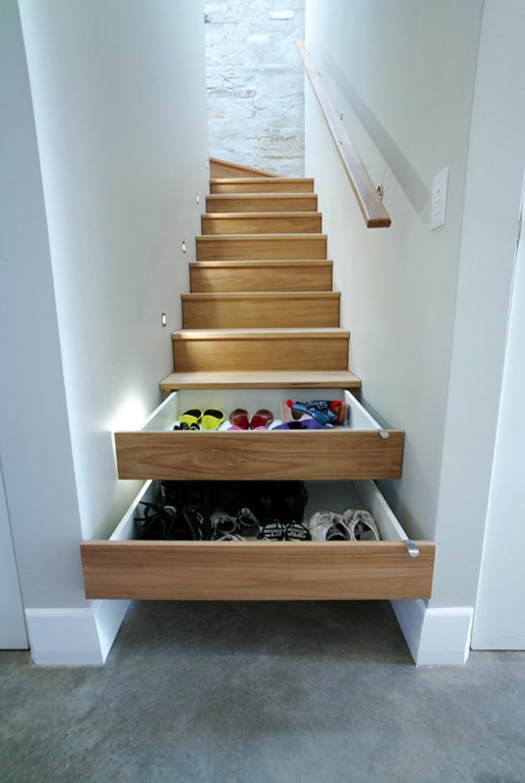 escalier rangement tiroirs idée