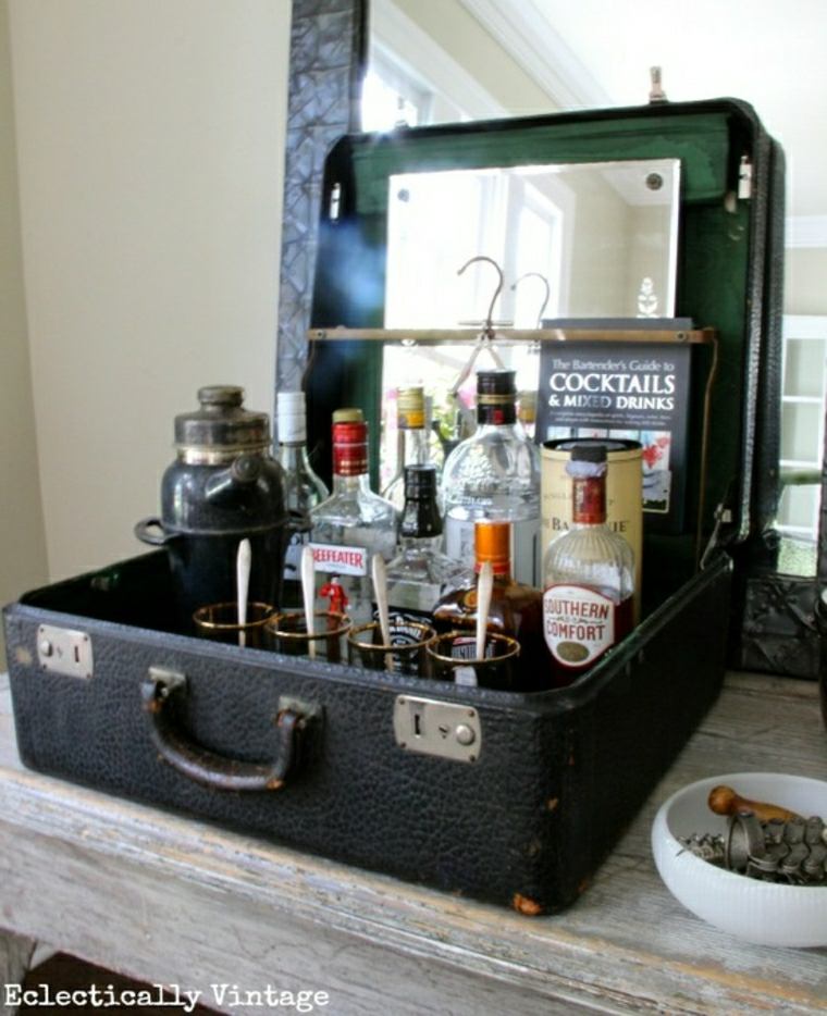 recyclage valise idée vintage bar rangement 