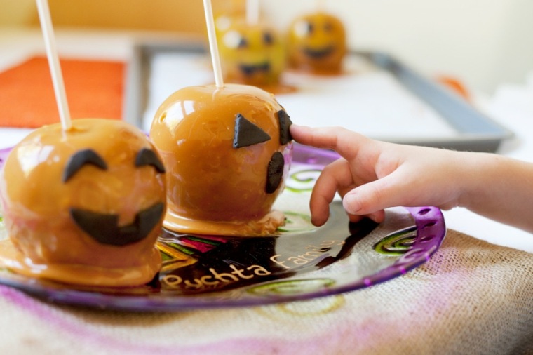 décoration halloween pommes chocolat assiette