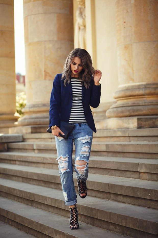 femme tenue moderne veste bleue jeans 
