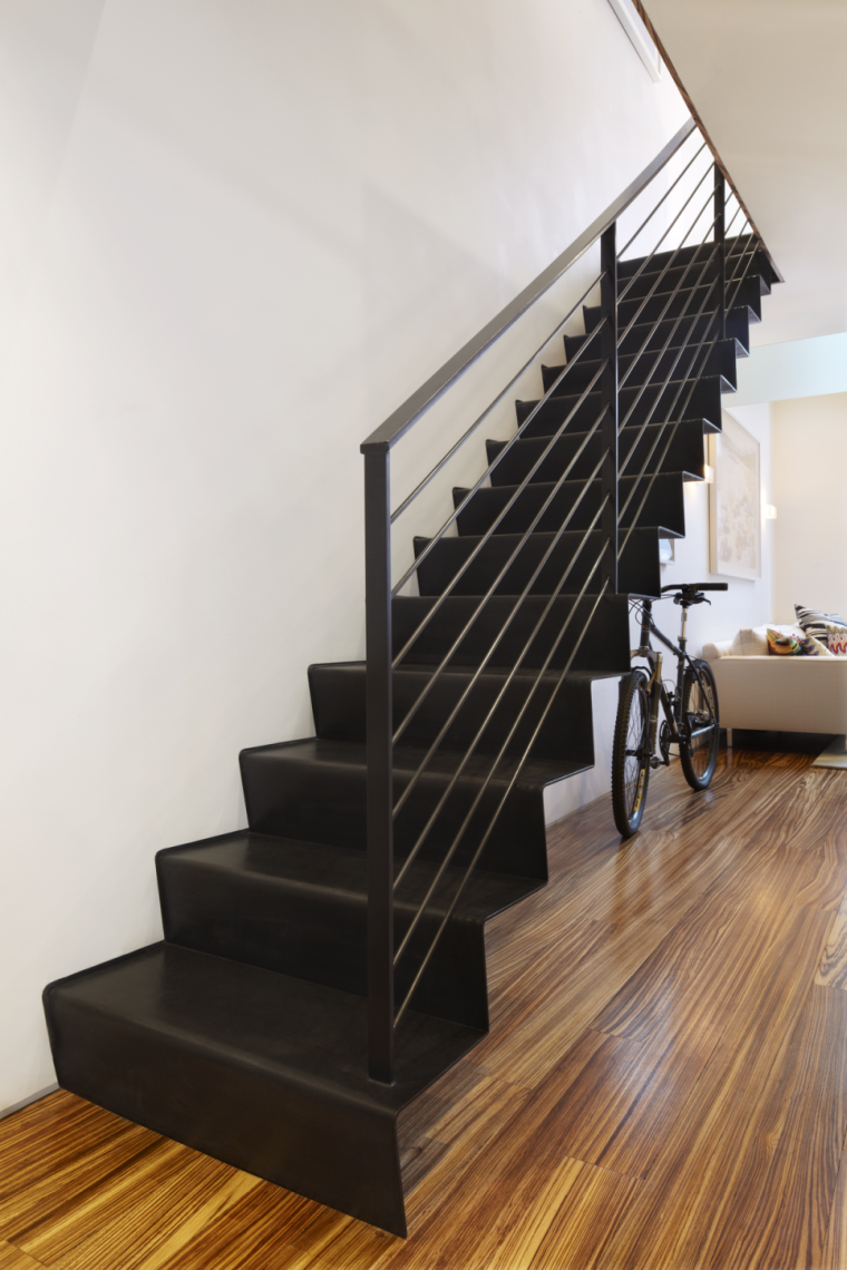 rambarde d’escalier moderne rampe noire 