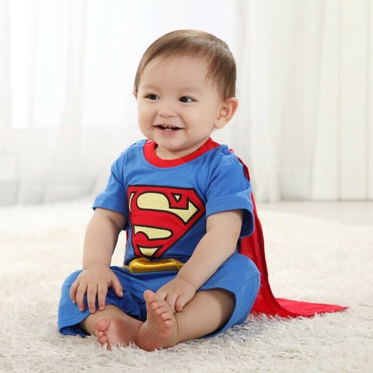 Déguisement bébé halloween superman superbébé idée originale