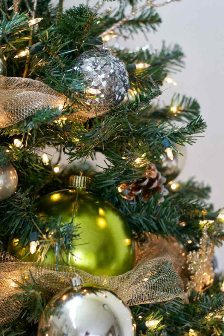 boules de Noël à décorer arbre