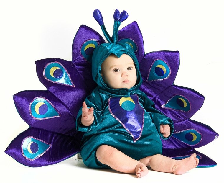 bébé idée déguisement originale peluche oiseau idée papillon 