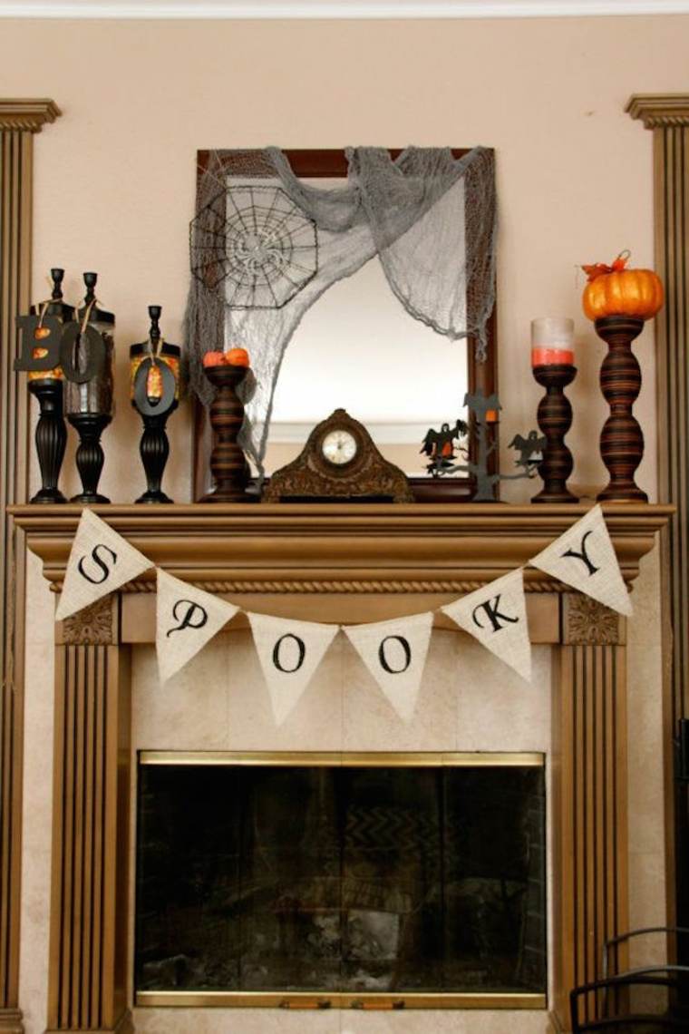 halloween idée décoration guirlande tissu miroir toile d'araignée