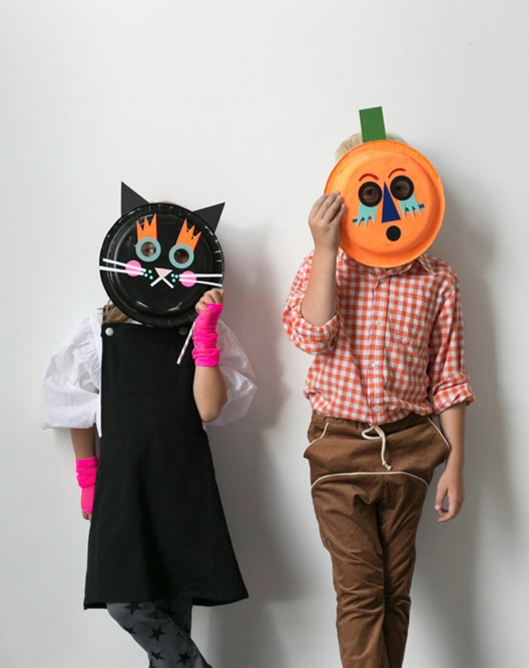 déguisement enfant halloween masque assiette en carton brico facile 