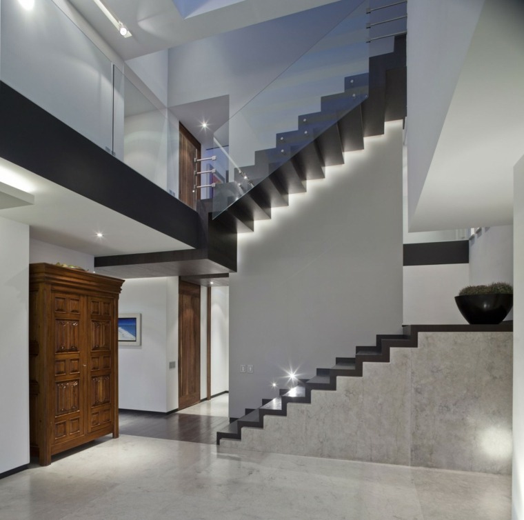 escalier intérieur lumieres design