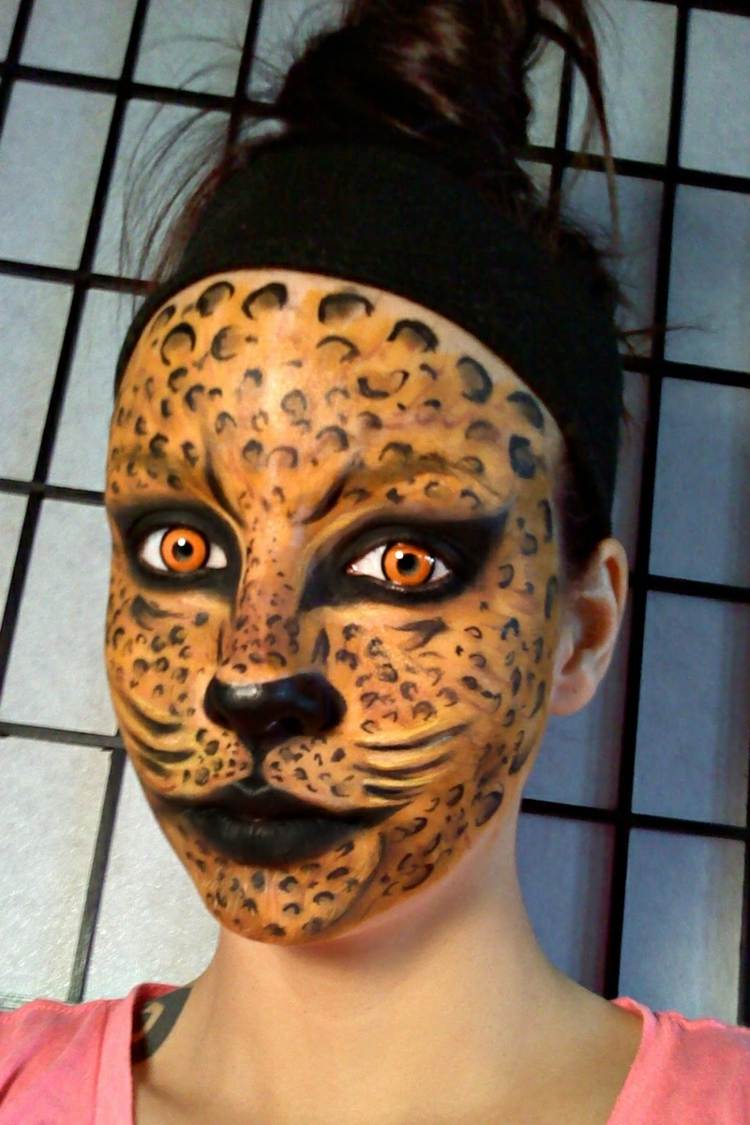 maquillage Halloween enfant fille tigre