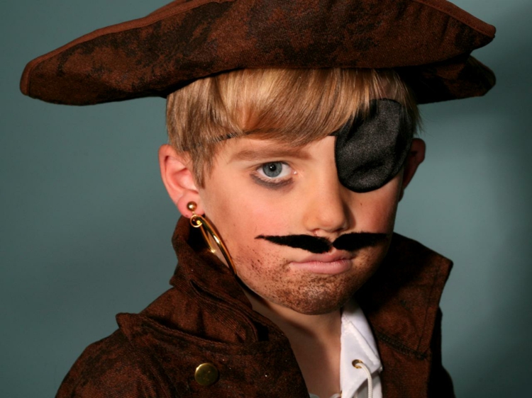 maquillage enfant Halloween pirate