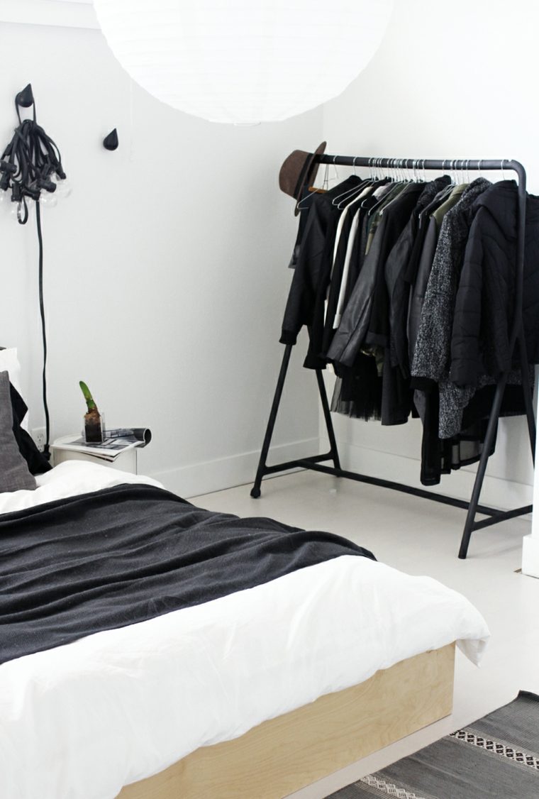 chambre avec dressing portant noir intérieur moderne style scandinave noir et blanc
