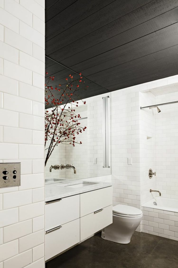 salle de bains blanche design interessant