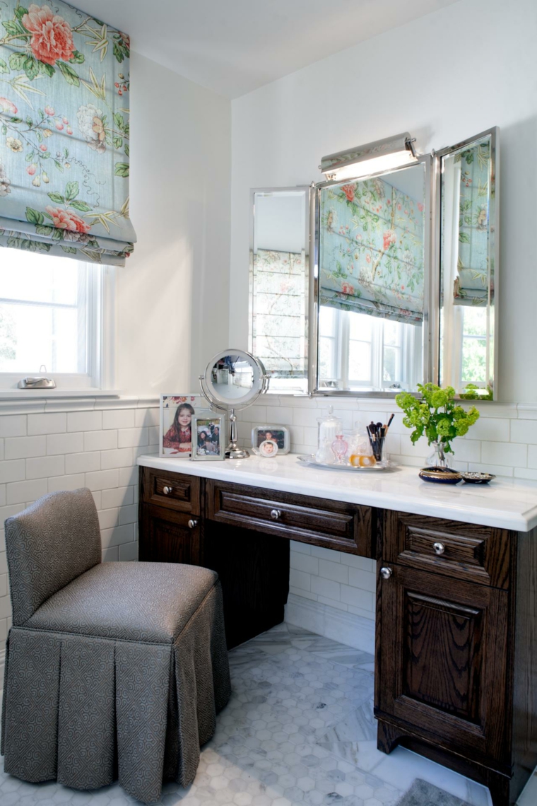 chambre dressing aménagement salle de bain mobilier bois pouf grise miroir