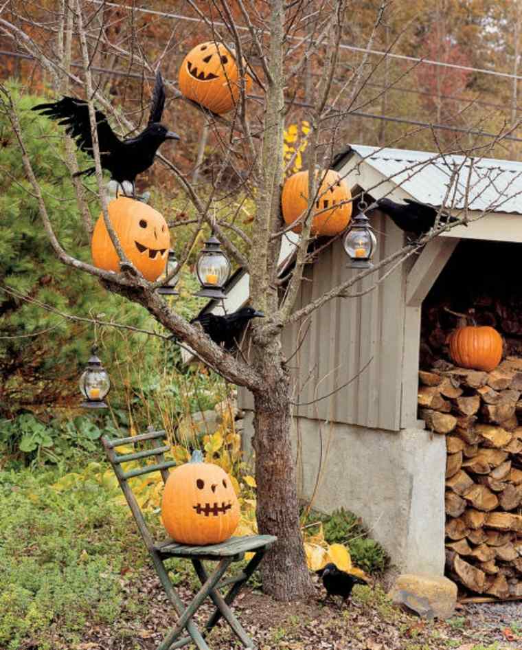 arbre décoration halloween citrouilles corbeau