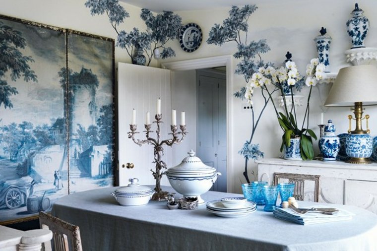 déco bleu blanc moderne idée déco fleurs chandelier papier peint mur bleu blanc