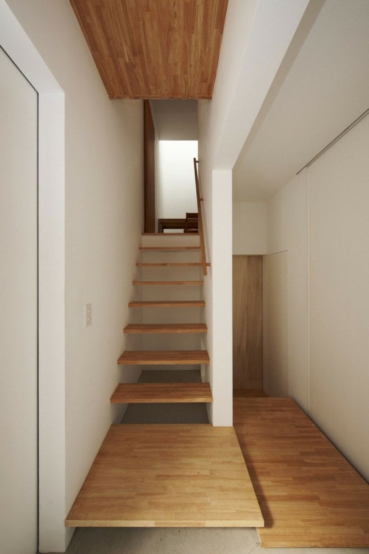 escalier bois deco couloir moderne