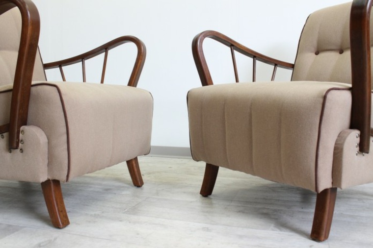 fauteuil beige art déco design idée intérieur moderne accoudoirs bois 